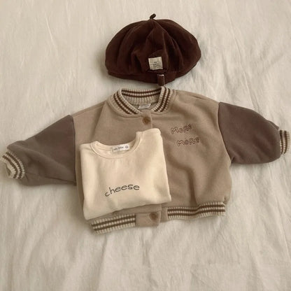 -ベビートップス cheeseプリントロゴ長袖Tシャツ 2カラー【mh0007198】 - mamahalo shop - 長袖Tシャツ -  べビー服 - 子供服 - 男の子 - 女の子