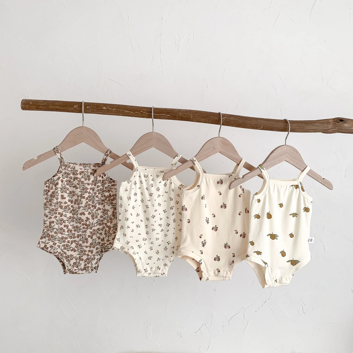 -☺︎ ベビーロンパース キャミソールボディスーツ プリント柄 肌着 - mamahalo shop - ノースリーブロンパース -  べビー服 - 子供服 - 男の子 - 女の子