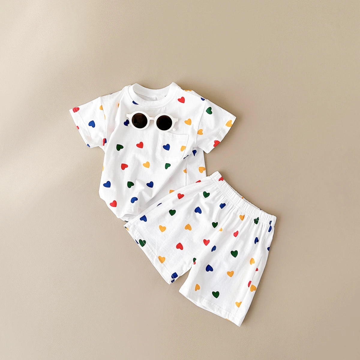 -ベビーキッズセットアップ 2点セット 半袖Tシャツ+ショートパンツ チェック/カラフルハートプリント【mh0005638】 - mamahalo shop - 半袖セットアップ -  べビー服 - 子供服 - 男の子 - 女の子