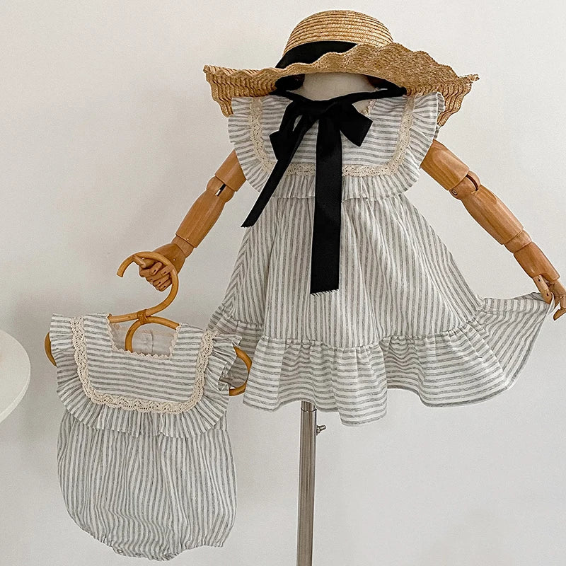 -ベビーロンパース/キッズワンピース ノースリーブ ストライプ レースフリル サマードレス リンクコーデ 姉妹 お揃いコーデ【mh0006059】 - mamahalo shop - ノースリーブロンパース -  べビー服 - 子供服 - 男の子 - 女の子