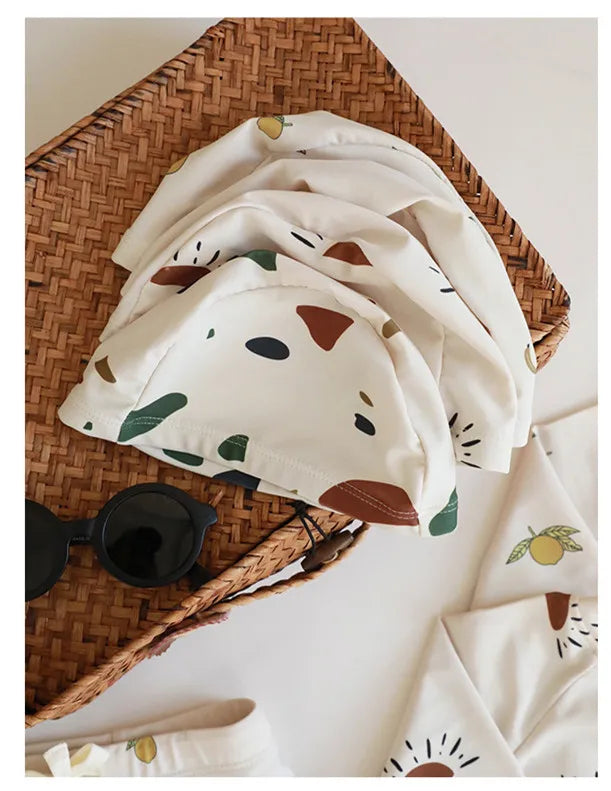 -キッズ水着 ボーイズ 半袖長袖 セパレートラッシュガード  スイムウェア スイミングウェア 帽子セット【mh0004294】 - mamahalo shop - ベビー用水着 -  べビー服 - 子供服 - 男の子 - 女の子