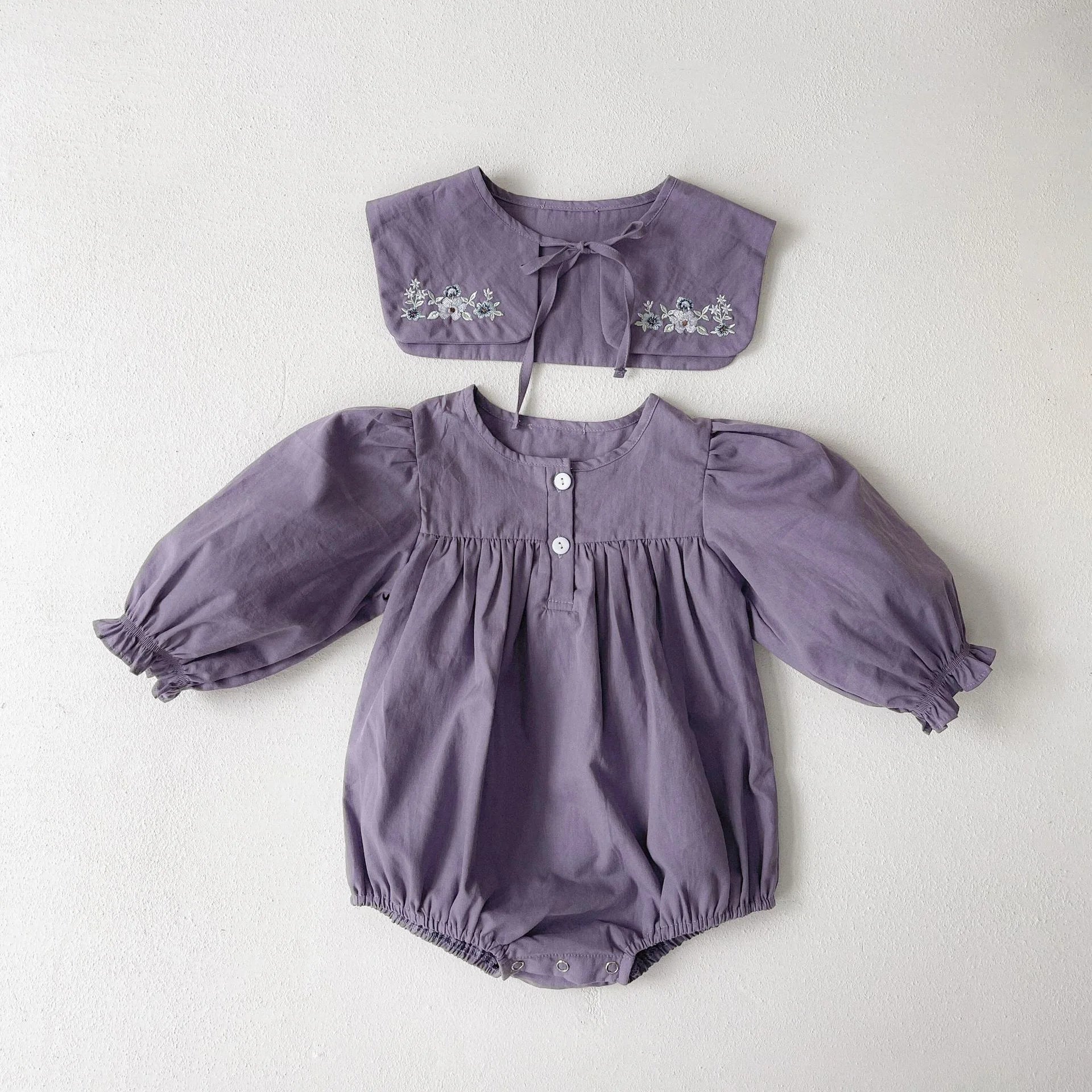 -ベビーロンパース 長袖パフスリーブボディスーツ+つけ襟セット フラワー花柄刺繍 パープル【mh0004587】 - mamahalo shop - 長袖ロンパース -  べビー服 - 子供服 - 男の子 - 女の子