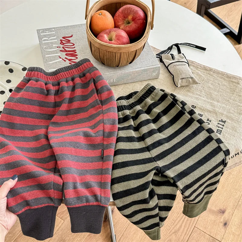 -キッズパンツ ボーダー柄ジョガーパンツ アーミーグリーン/レッド/2カラー - mamahalo shop - ロングパンツ・スウェットパンツ -  べビー服 - 子供服 - 男の子 - 女の子