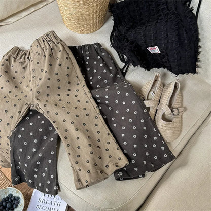 -キッズパンツ フラワープリントフレアブーツカットパンツ 2カラー - mamahalo shop - ロングパンツ・スウェットパンツ -  べビー服 - 子供服 - 男の子 - 女の子