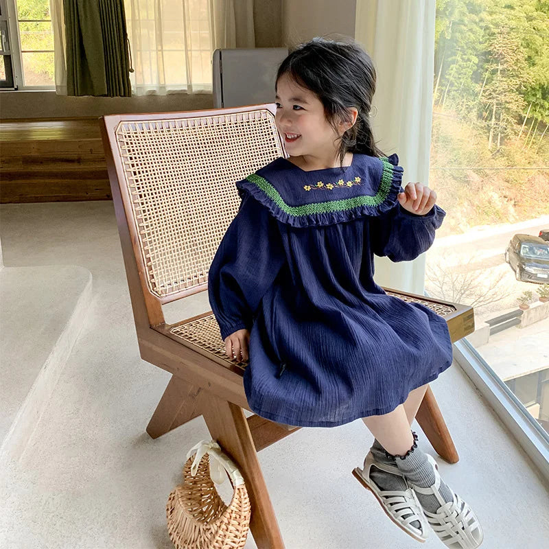 -# キッズ フラワー 刺繍 エプロン ワンピース【mh0003521】 - mamahalo shop - 長袖ワンピース -  べビー服 - 子供服 - 男の子 - 女の子