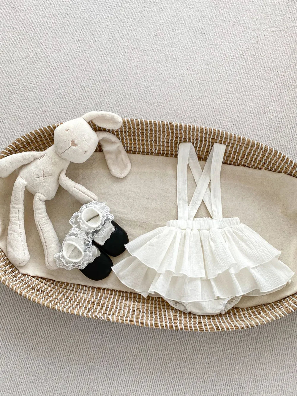 -ベビーサスペンダーブルマ フリルケーキスカート ストラップブルマパンツ ブラック/ホワイト/2カラー - mamahalo shop - ブルマパンツ -  べビー服 - 子供服 - 男の子 - 女の子