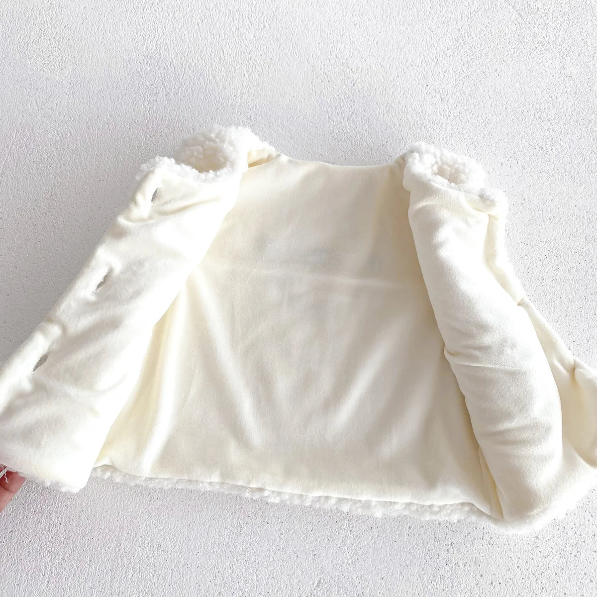 -ベビーアウター ボアフリース もこもこベスト 耳付き帽子セット コーヒー ホワイト 2カラー - mamahalo shop - ベスト -  べビー服 - 子供服 - 男の子 - 女の子