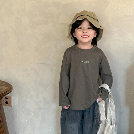 キッズトップス 長袖Tシャツ レターロゴ刺繍ワンポイント 2カラー - mamahalo shop - 長袖Tシャツ -  べビー服 - 子供服 - 男の子 - 女の子