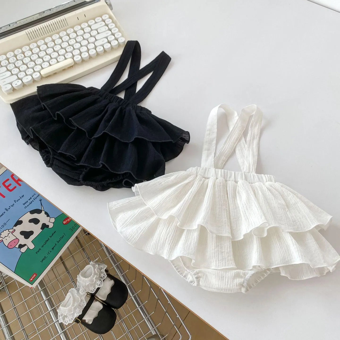 -ベビーパンツ サスペンダースカートブルマ ケーキスカート ブラック/ホワイト/2カラー - mamahalo shop - ブルマパンツ -  べビー服 - 子供服 - 男の子 - 女の子