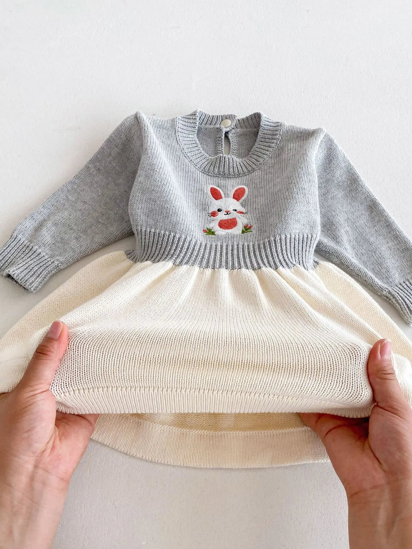 -ベビーキッズワンピース うさぎバニー刺繍バイカラー長袖ニットワンピース - mamahalo shop - 長袖ワンピース -  べビー服 - 子供服 - 男の子 - 女の子