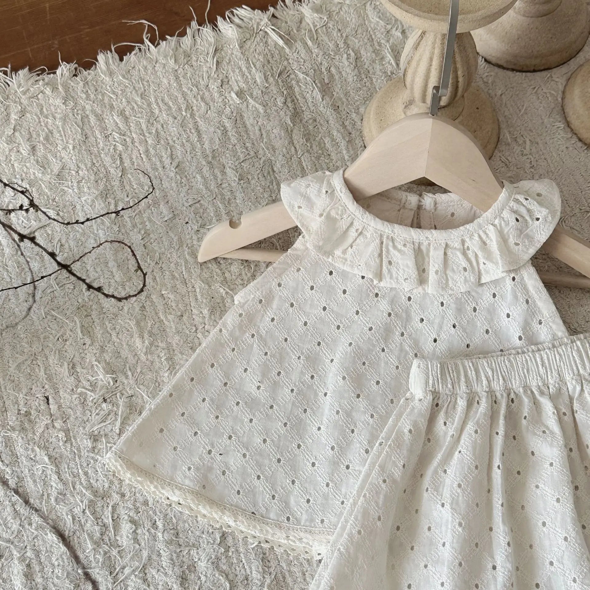 -ベビーセットアップ 2点セット ノースリーブチュニックブラウス+ショートパンツ 刺繍レース - mamahalo shop - ノースリーブセットアップ -  べビー服 - 子供服 - 男の子 - 女の子