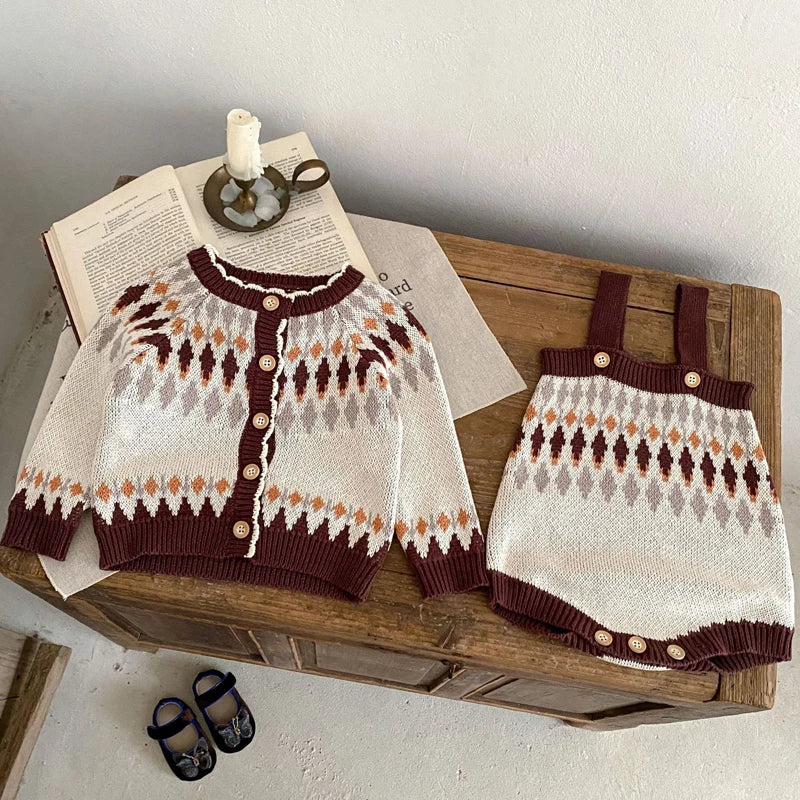-ベビーカーディガン/ロンパース レトロ幾何学ニットジャケット/サスペンダーニットボディスーツ【mh0006984】 - mamahalo shop - ロンパースセットアップ -  べビー服 - 子供服 - 男の子 - 女の子