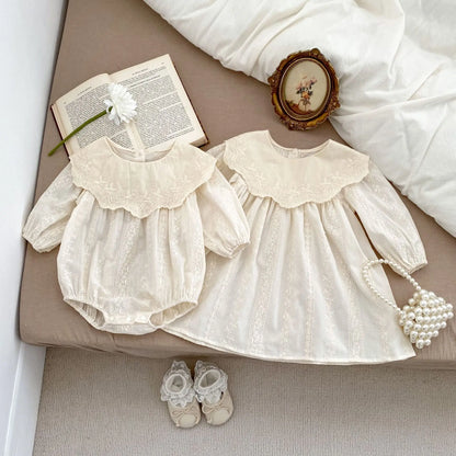 -☺︎ ベビーロンパース キッズワンピース 刺繍レース 長袖ドレス リンクコーデ 姉妹お揃い お出かけ ベージュ - mamahalo shop - 長袖ロンパース -  べビー服 - 子供服 - 男の子 - 女の子