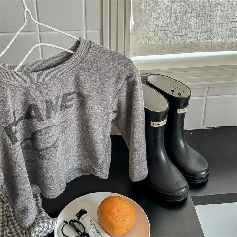 -キッズトップス 長袖プリントTシャツ PLANET ロゴプリント 2カラー - mamahalo shop - 長袖Tシャツ -  べビー服 - 子供服 - 男の子 - 女の子