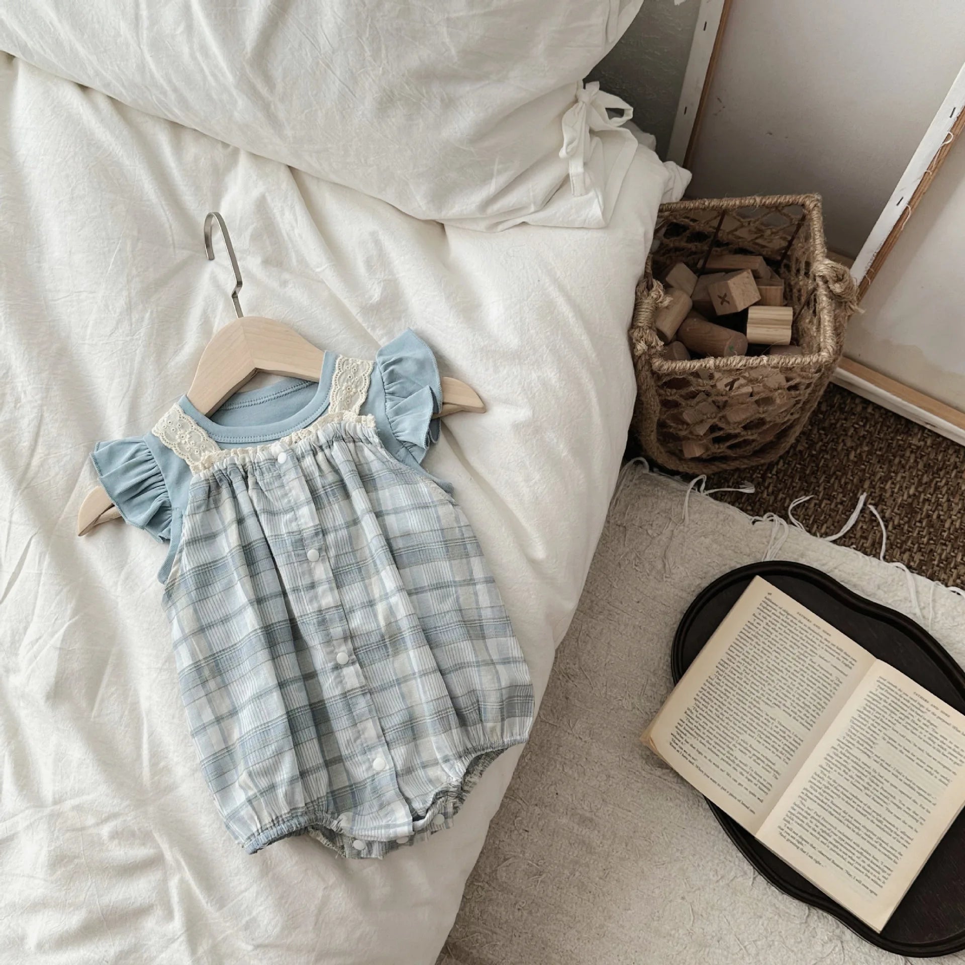 -ベビートップス/ロンパース フリルスリーブTシャツ/チェックサスペンダーボディスーツ【mh0005537】 - mamahalo shop - ノースリーブロンパース -  べビー服 - 子供服 - 男の子 - 女の子