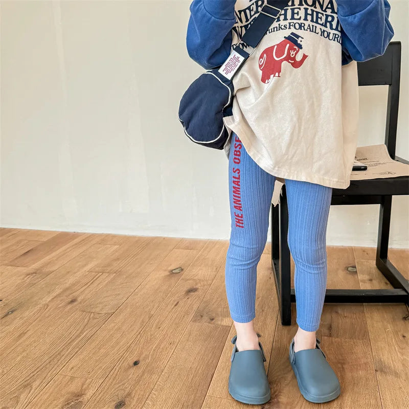 -キッズパンツ サイドレターロゴプリントリブレギンスパンツ 2カラー - mamahalo shop - レギンスパンツ -  べビー服 - 子供服 - 男の子 - 女の子