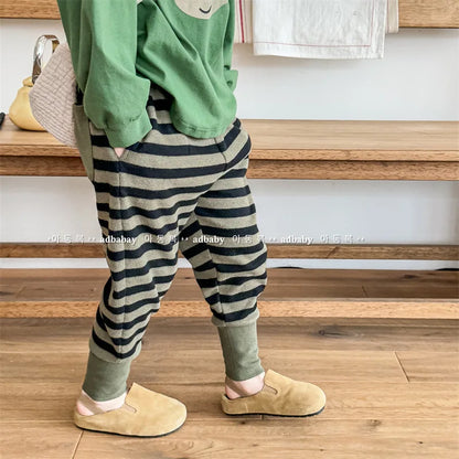 -キッズパンツ ボーダー柄ジョガーパンツ アーミーグリーン/レッド/2カラー - mamahalo shop - ロングパンツ・スウェットパンツ -  べビー服 - 子供服 - 男の子 - 女の子