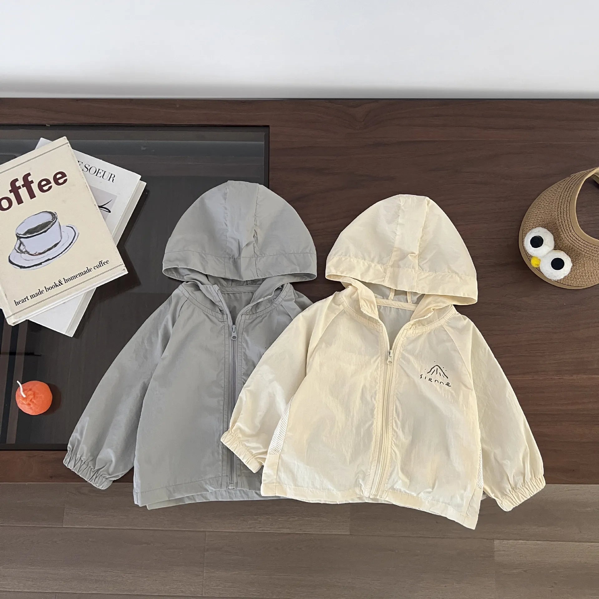 -ベビーキッズアウター フーディパーカージャケット フード付きウィンドブレーカー ジャンパー 2カラー - mamahalo shop - ショートコート・ジャケット・ジャンパー -  べビー服 - 子供服 - 男の子 - 女の子