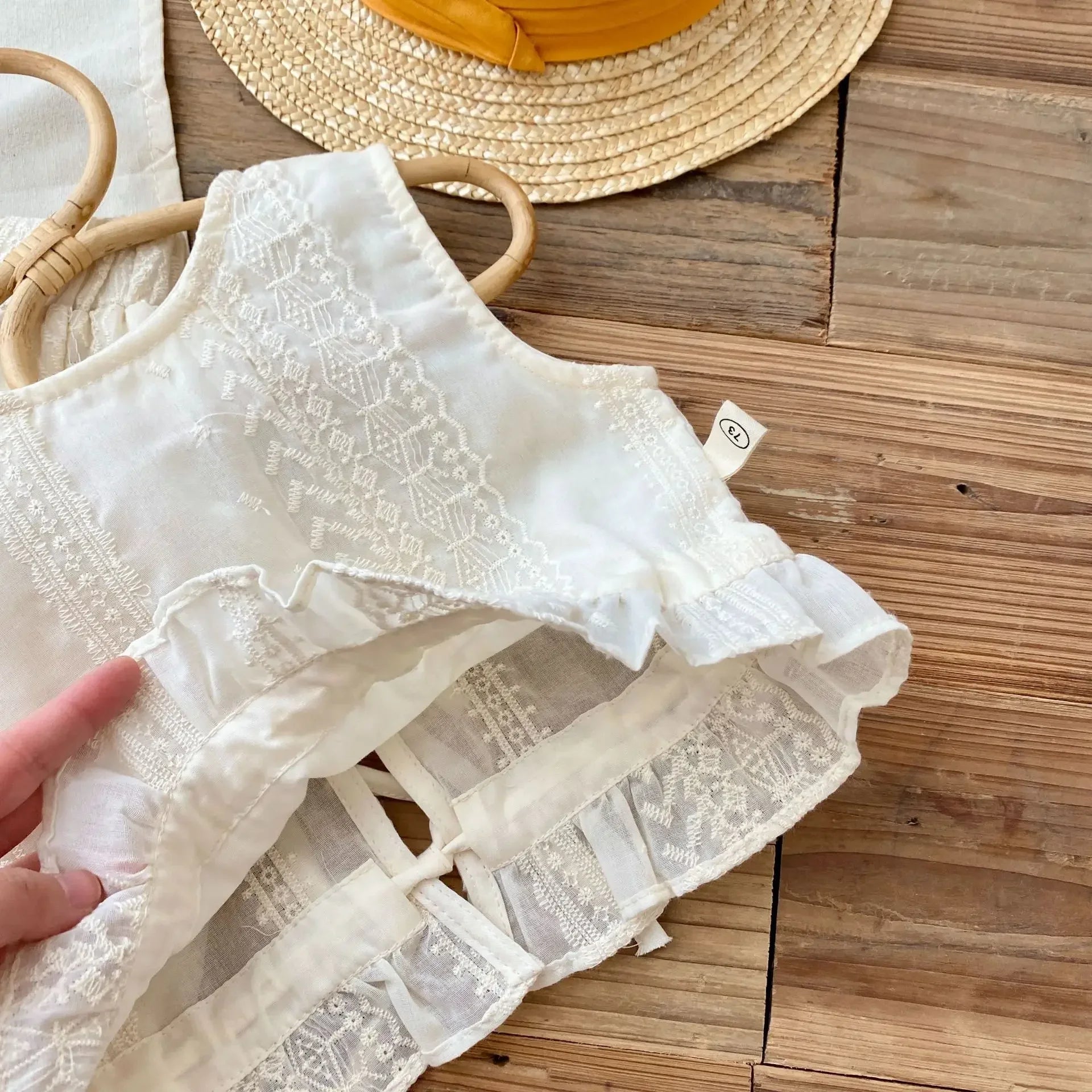 -キッズセットアップ 2点セット バックオープンノースリーブブラウス+ルーズロングパンツ レース刺繍【mh0005730】 - mamahalo shop - ノースリーブセットアップ -  べビー服 - 子供服 - 男の子 - 女の子