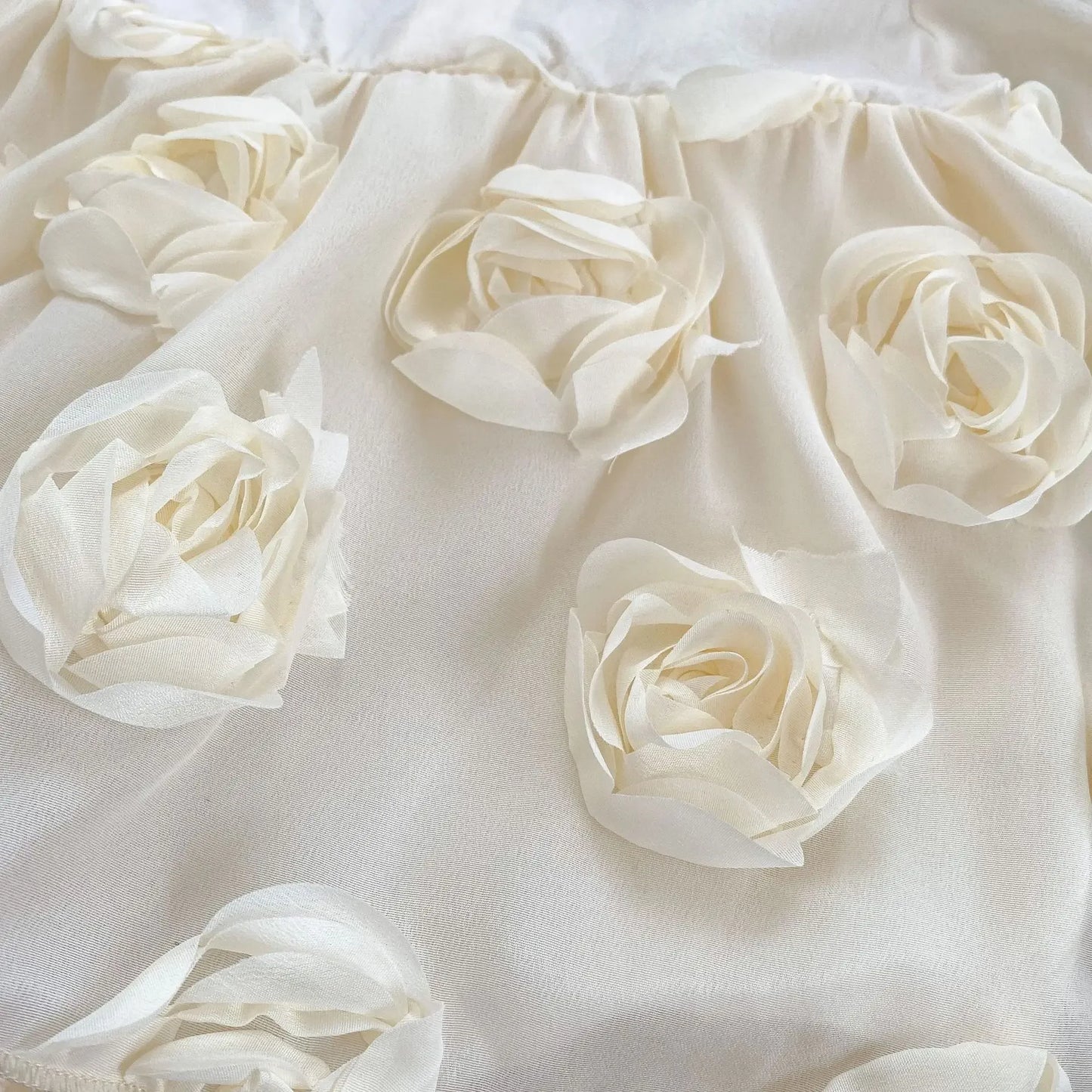 -ベビーロンパース ローズフラワースカート長袖ボディスーツ ドレスロンパース - mamahalo shop - 長袖ロンパース -  べビー服 - 子供服 - 男の子 - 女の子