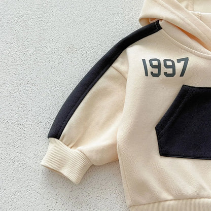 -ベビーキッズセットアップ 2点セット バイカラーナンバーロゴプリントフーディスウェットパーカー+スウェットパンツ - mamahalo shop - 長袖セットアップ -  べビー服 - 子供服 - 男の子 - 女の子