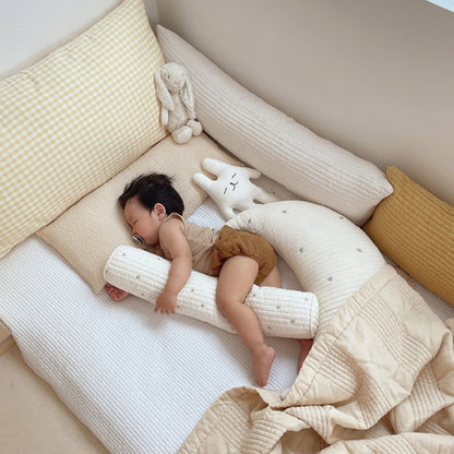 -ベビー ロング クッション 抱き枕 ピロー ベビーベッド バンパー ガード  くま ベア うさぎ バニー りす 雪 スノー 刺繍【mh0002306】 - mamahalo shop - ベビー寝具 -  べビー服 - 子供服 - 男の子 - 女の子