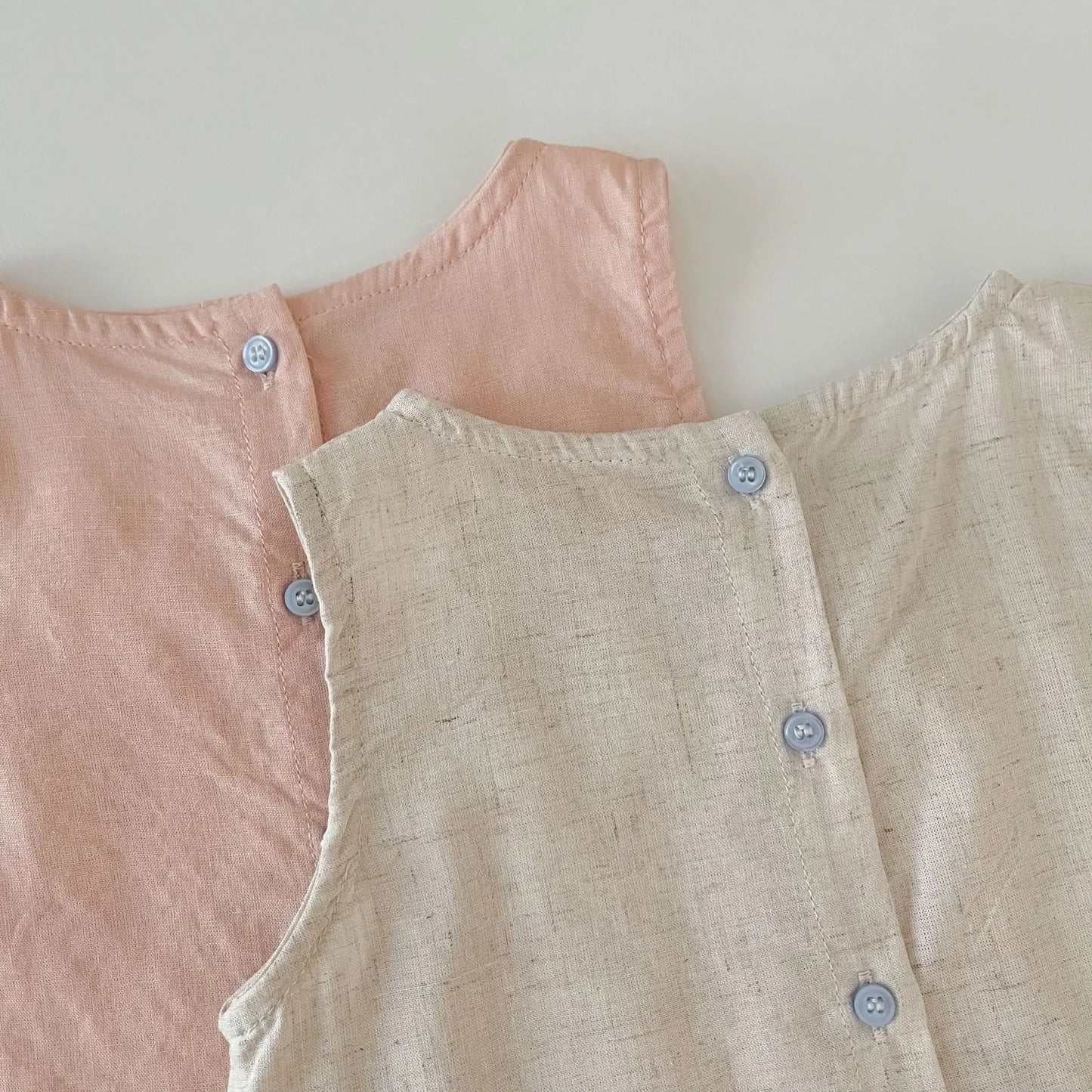 -ベビーセットアップ 2点セット ノースリーブフリルタンクトップ+ブルマパンツ 2カラー【mh0005538】 - mamahalo shop - ノースリーブセットアップ -  べビー服 - 子供服 - 男の子 - 女の子