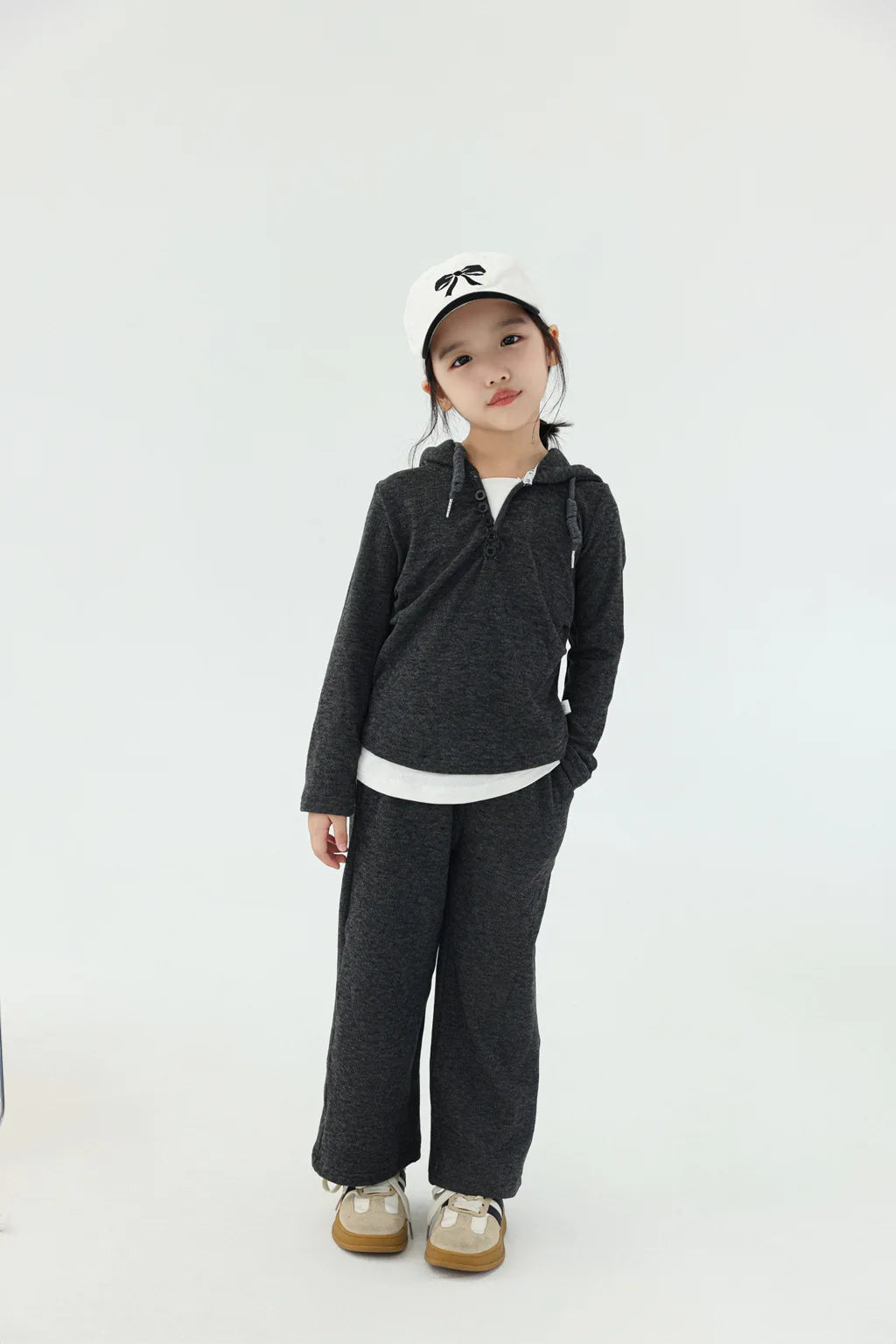 -キッズセットアップ 2点セット フーディ長袖Tシャツ+ロングパンツ 2カラー【mh0007318】 - mamahalo shop - 長袖セットアップ -  べビー服 - 子供服 - 男の子 - 女の子