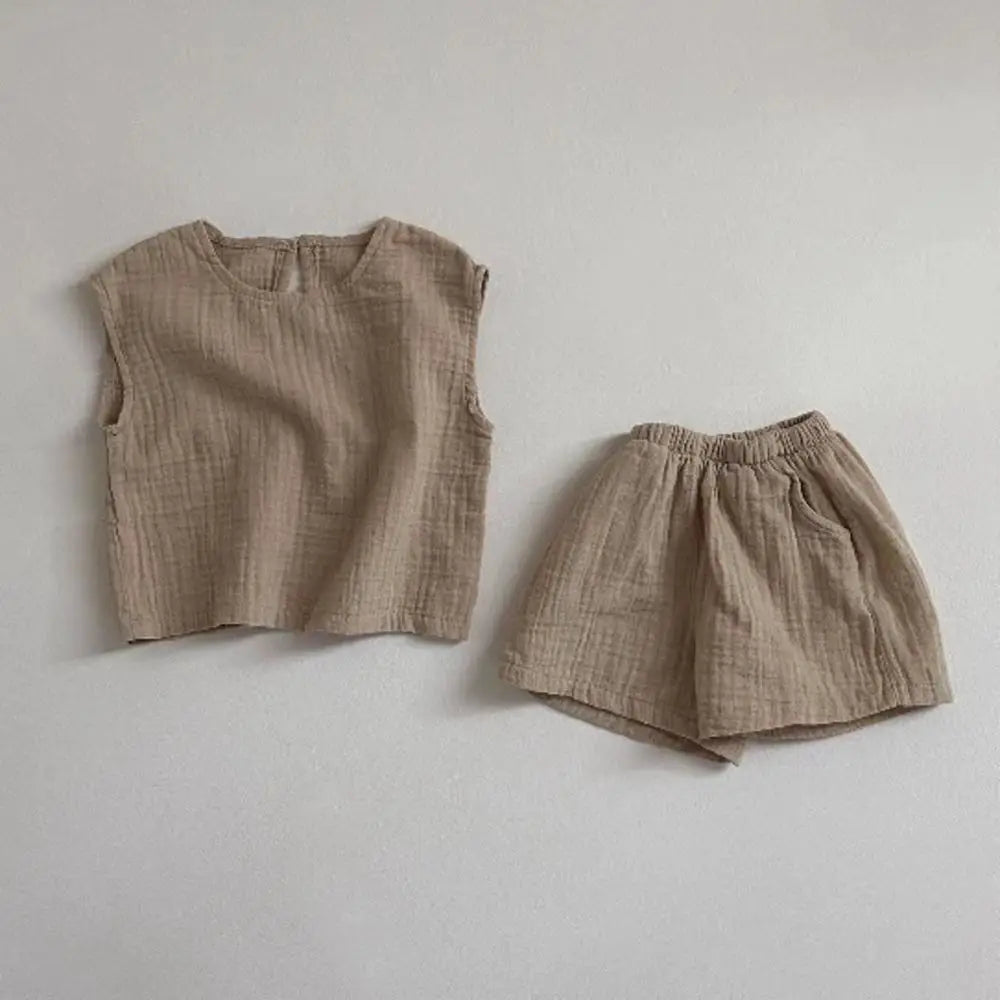 -ベビーセットアップ 2点セット ノースリーブトップス+ショートパンツ シンプルベーシック 2カラー - mamahalo shop - ノースリーブセットアップ -  べビー服 - 子供服 - 男の子 - 女の子