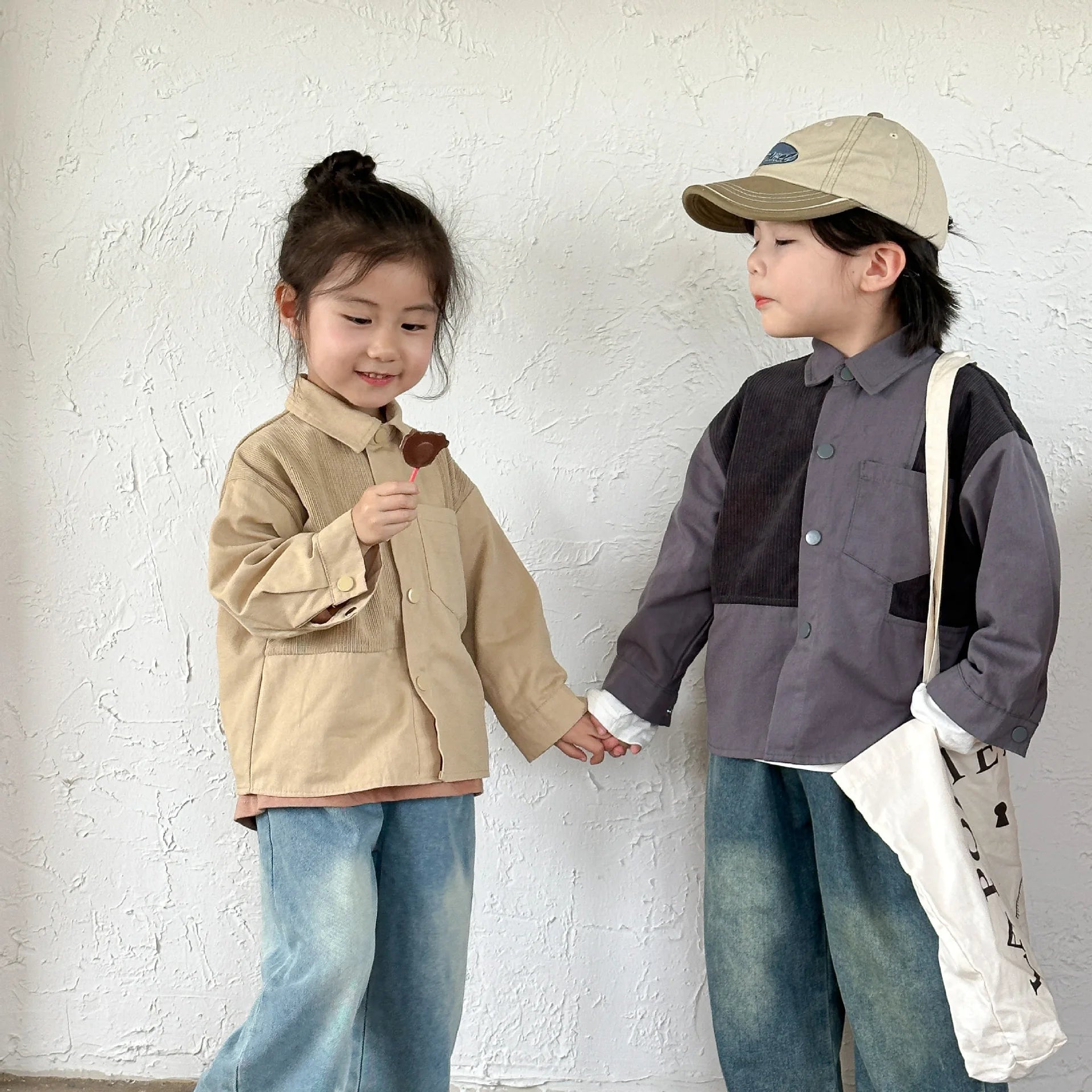 -キッズトップス パッチワーク長袖オーバーシャツ 2カラー【mh0007052】 - mamahalo shop - 長袖シャツ・ブラウス -  べビー服 - 子供服 - 男の子 - 女の子