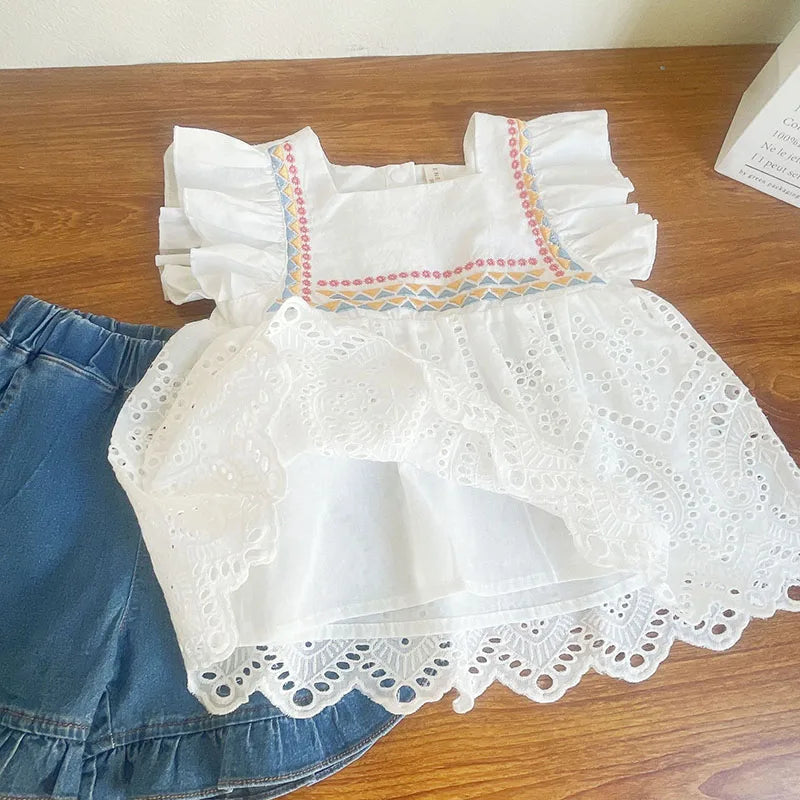 -キッズセットアップ 2点セット 刺繍レースフリルスリーブブラウス+デニムフリルショートパンツ - mamahalo shop - ノースリーブセットアップ -  べビー服 - 子供服 - 男の子 - 女の子