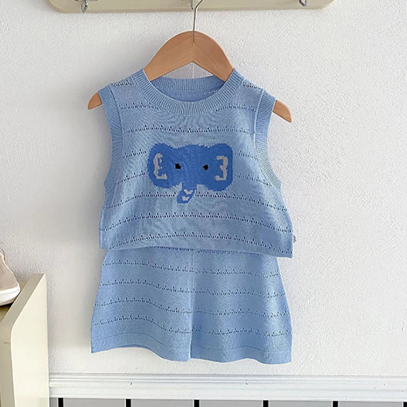 -キッズセットアップ 2点セット ニットノースリーブベストトップス+ショートパンツ アニマル刺繍 2カラー - mamahalo shop - ノースリーブセットアップ -  べビー服 - 子供服 - 男の子 - 女の子