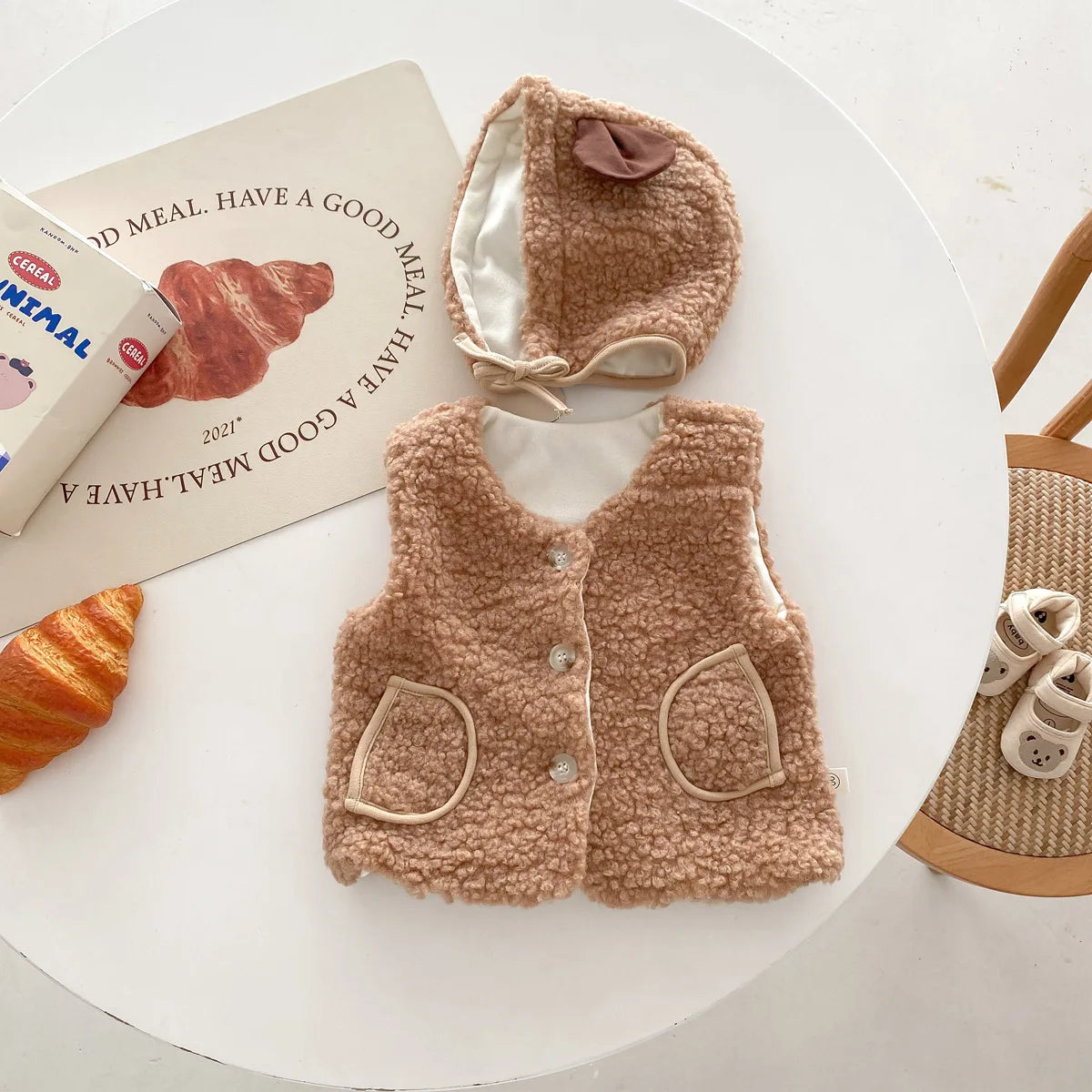 -ベビーアウター ボアフリース もこもこベスト 耳付き帽子セット コーヒー ホワイト 2カラー - mamahalo shop - ベスト -  べビー服 - 子供服 - 男の子 - 女の子