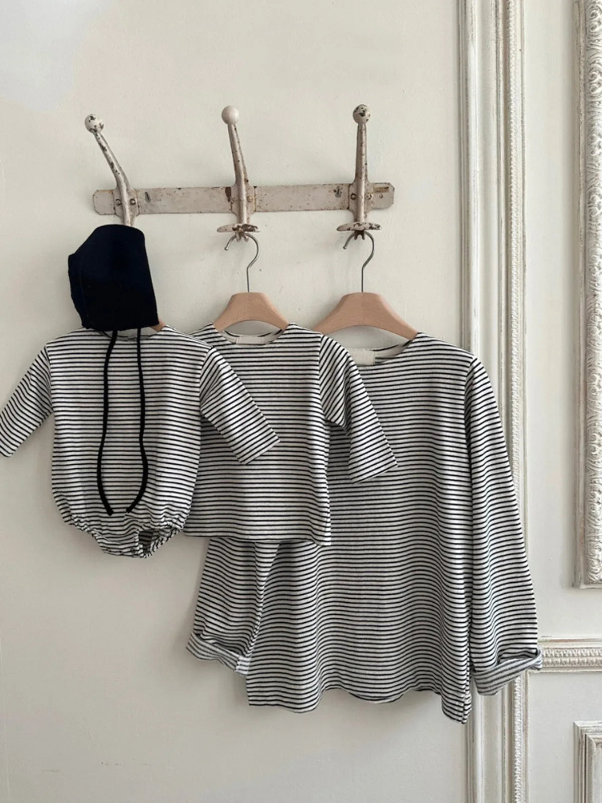 -ベビートップス ボーダー長袖シンプルTシャツ 2カラー - mamahalo shop - 長袖Tシャツ -  べビー服 - 子供服 - 男の子 - 女の子