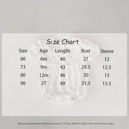 -ベビーロンパース フラワー花柄エンボス フリル 半袖ボディスーツ ホワイト【mh0004660】 - mamahalo shop - 半袖ロンパース -  べビー服 - 子供服 - 男の子 - 女の子