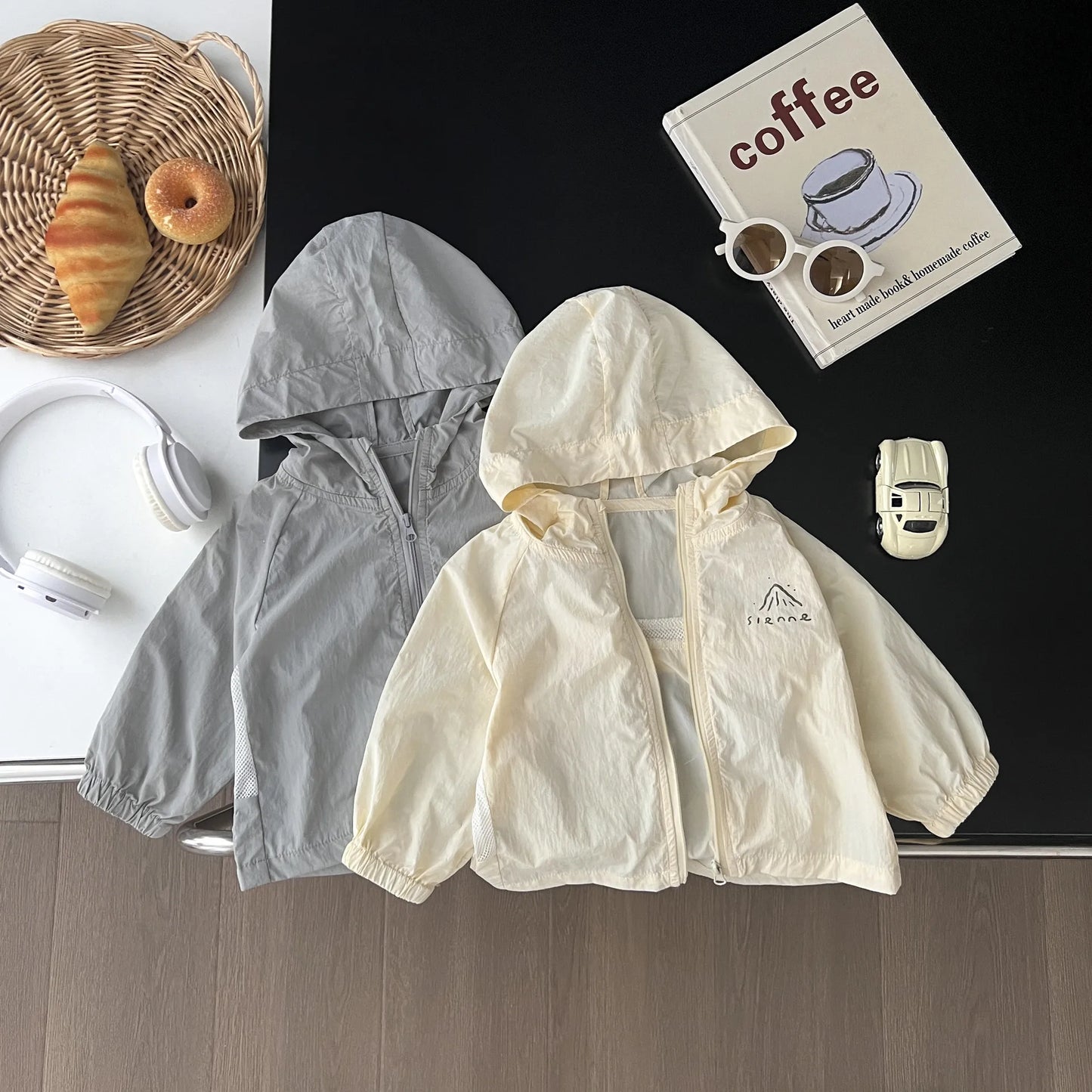 -ベビーキッズアウター フーディパーカージャケット フード付きウィンドブレーカー ジャンパー 2カラー - mamahalo shop - ショートコート・ジャケット・ジャンパー -  べビー服 - 子供服 - 男の子 - 女の子