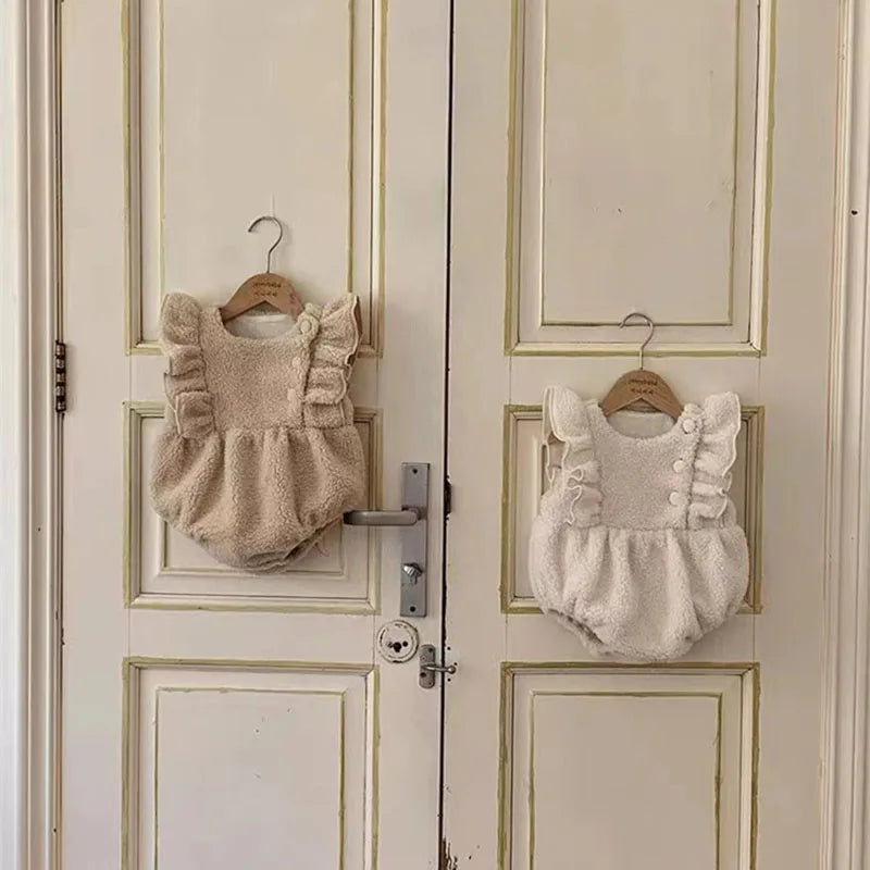 -ベビーロンパース ノースリーブロンパース フリース フリルショルダー 2カラー - mamahalo shop - ノースリーブロンパース -  べビー服 - 子供服 - 男の子 - 女の子