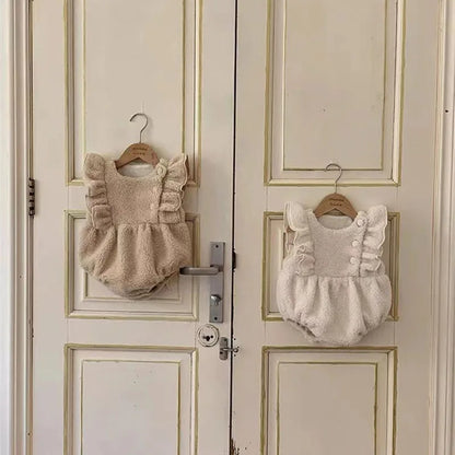 -ベビーロンパース ノースリーブロンパース フリース フリルショルダー 2カラー - mamahalo shop - ノースリーブロンパース -  べビー服 - 子供服 - 男の子 - 女の子