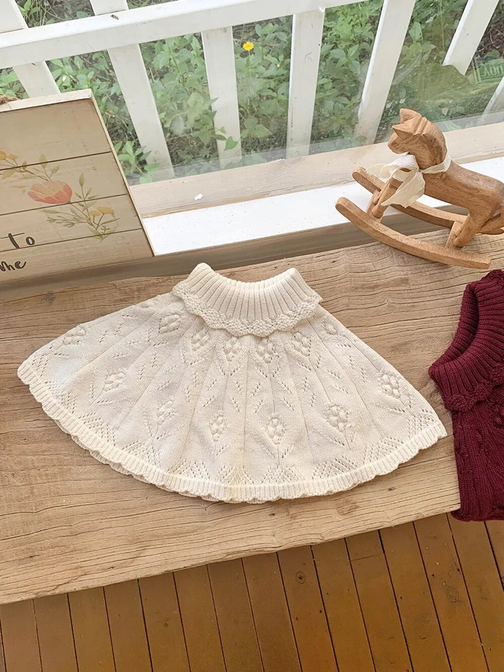 -キッズ ニットショール ポンチョ ハイネック ベージュ ダークレッド 2カラー ガールズ 女の子 子供服 - mamahalo shop - ショール -  べビー服 - 子供服 - 男の子 - 女の子