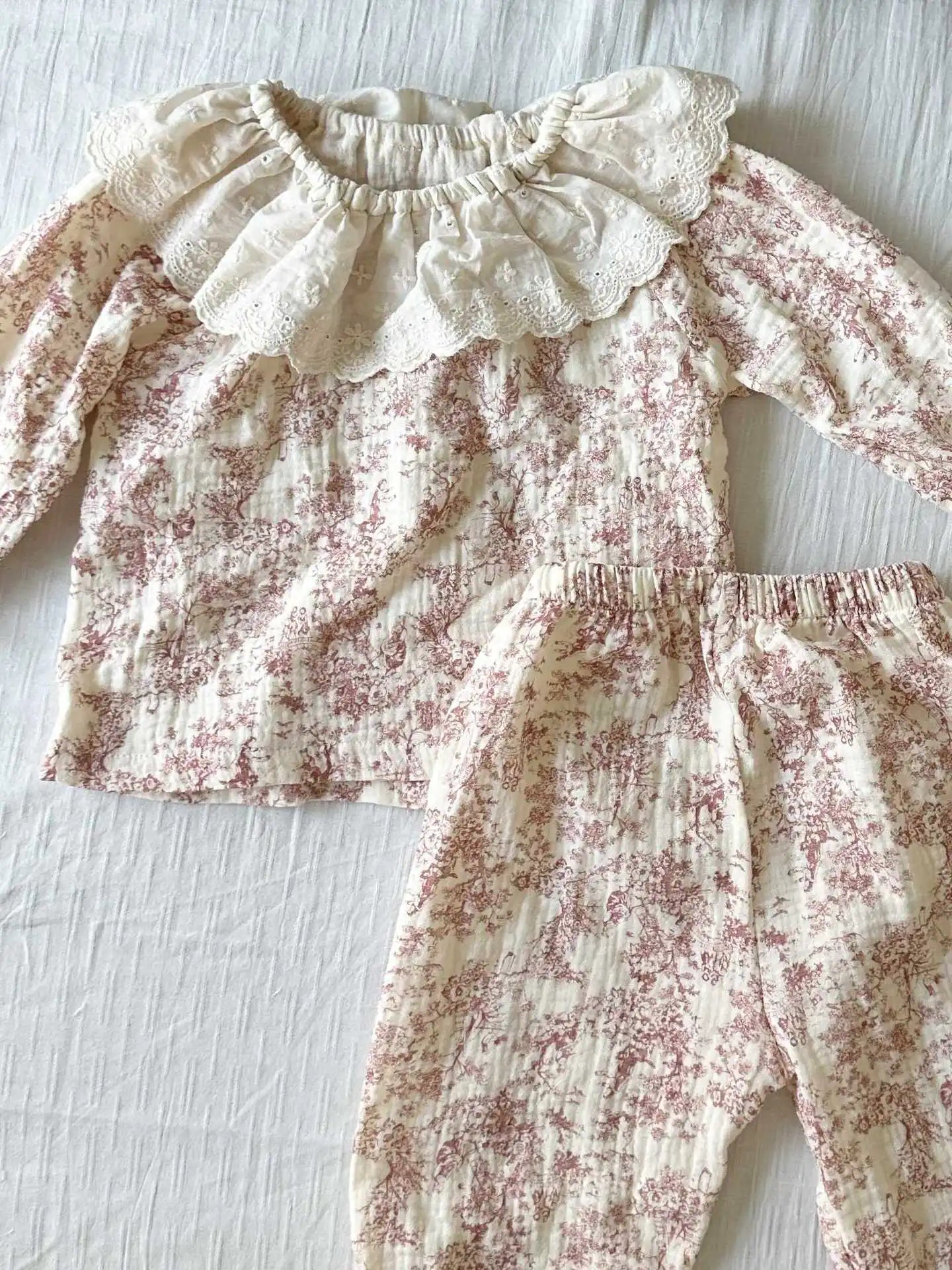 -ベビーセットアップ ハート/フラワープリントラッフル襟長袖シャツ+ロングパンツ 3カラー - mamahalo shop - 長袖セットアップ -  べビー服 - 子供服 - 男の子 - 女の子