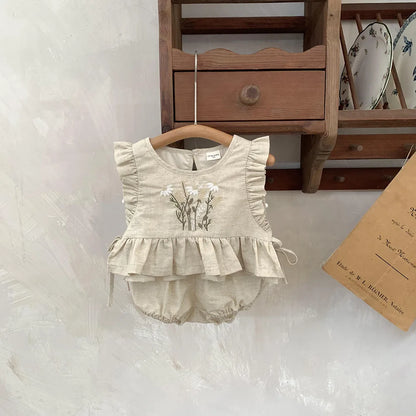 -ベビーセットアップ 2点セット ノースリーブフリルトップス+ブルマパンツ フラワー花柄刺繍 ピンク/アプリコット/2カラー【mh0004558】 - mamahalo shop - ノースリーブセットアップ -  べビー服 - 子供服 - 男の子 - 女の子