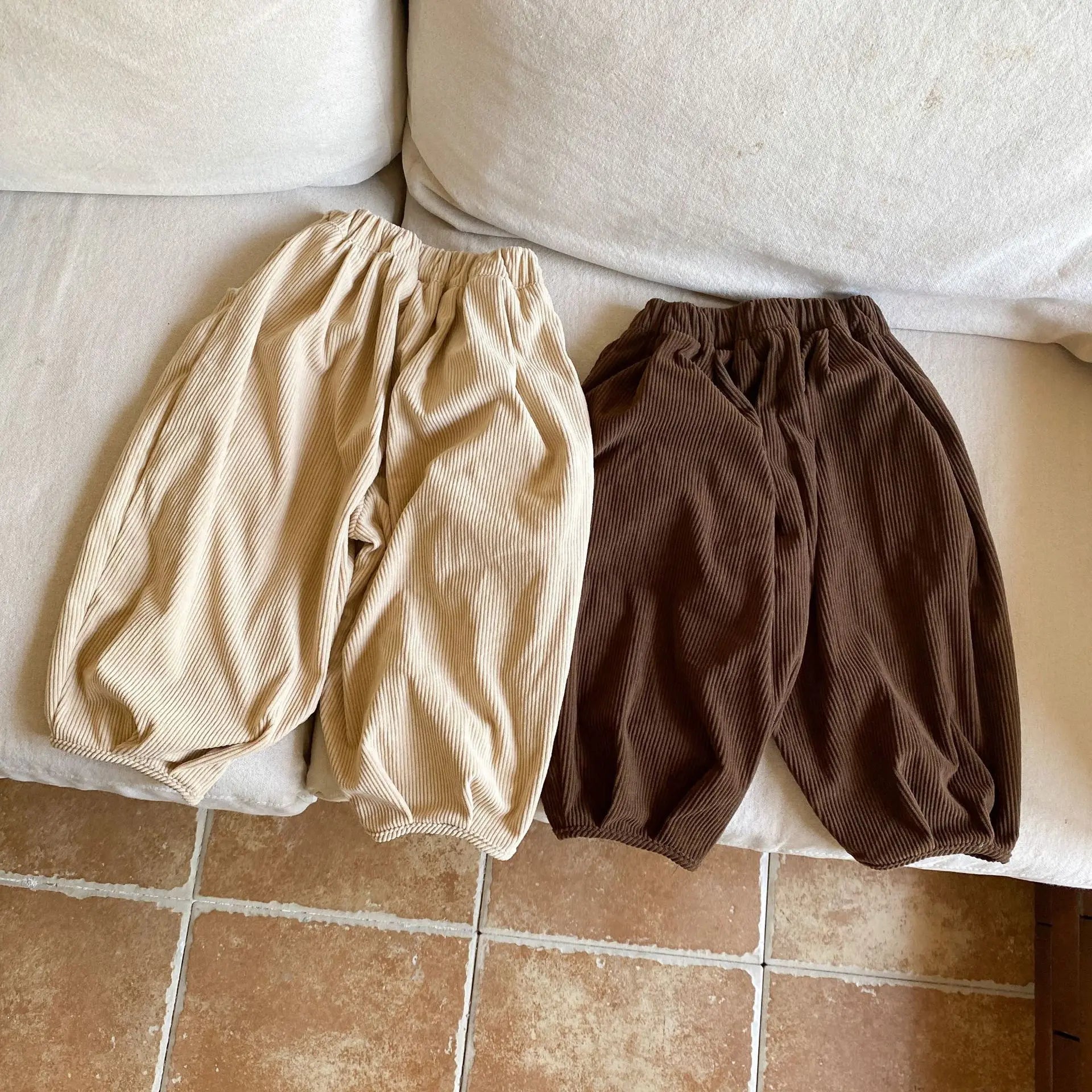 -キッズパンツ コーデュロイルーズロングバルーンパンツ 2カラー【mh0006707】 - mamahalo shop - ロングパンツ・スウェットパンツ -  べビー服 - 子供服 - 男の子 - 女の子