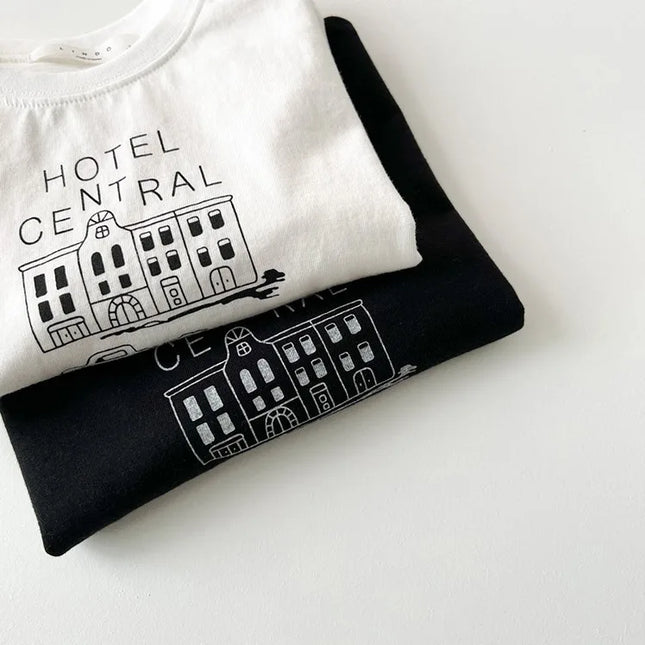 キッズトップス HOTELプリント柄長袖Tシャツ