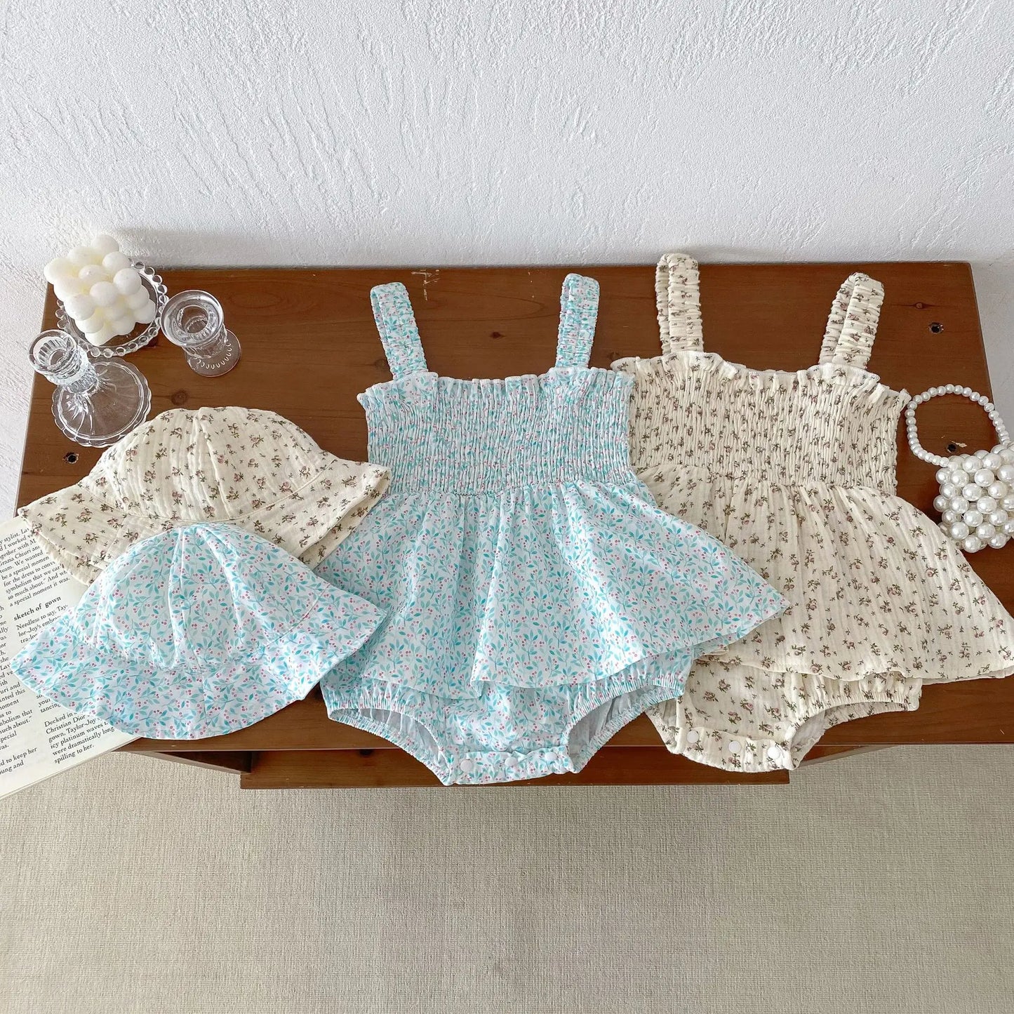 -ベビーロンパース 帽子セット キャミソールシャーリングスカートボディスーツ チューリップハット 2カラー【mh0006527】 - mamahalo shop - ノースリーブロンパース -  べビー服 - 子供服 - 男の子 - 女の子