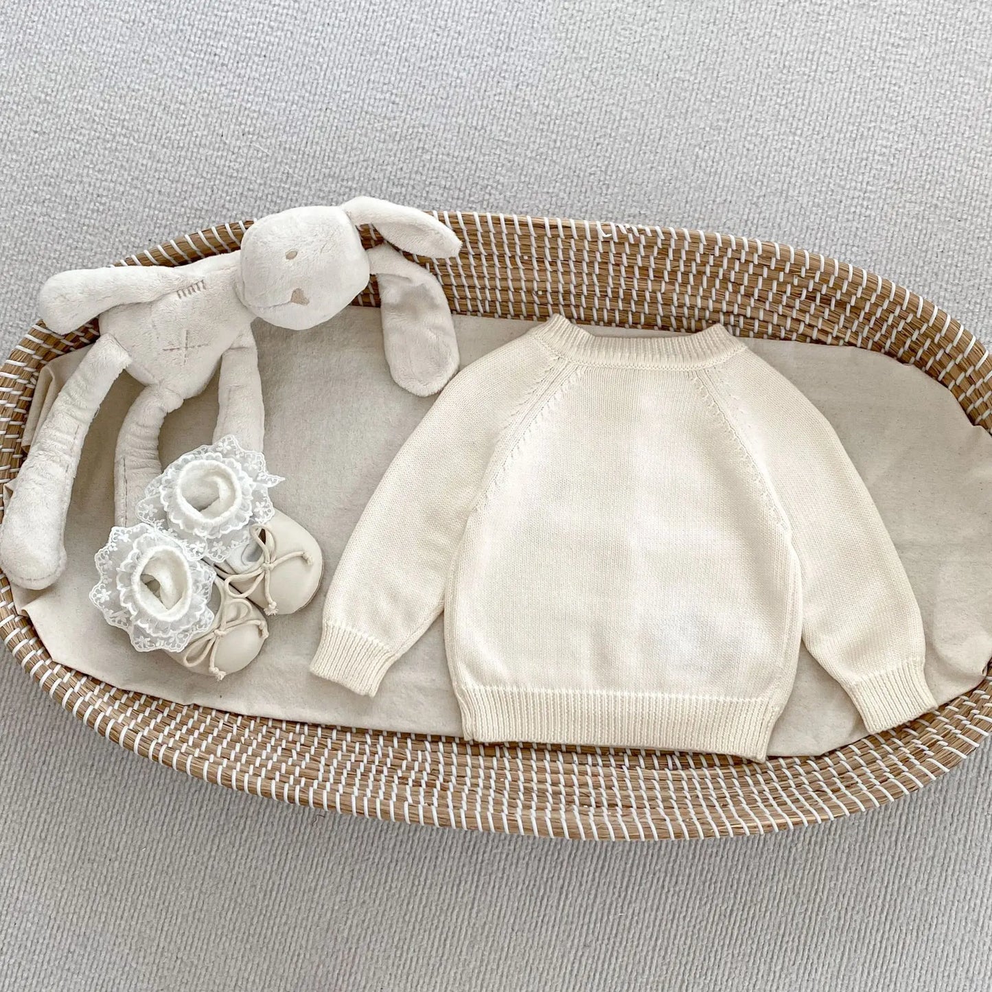 -キッズカーディガン ニットジャケット きのこマッシュルーム刺繍 ベージュ【mh0006463】 - mamahalo shop - カーディガン・パーカー -  べビー服 - 子供服 - 男の子 - 女の子