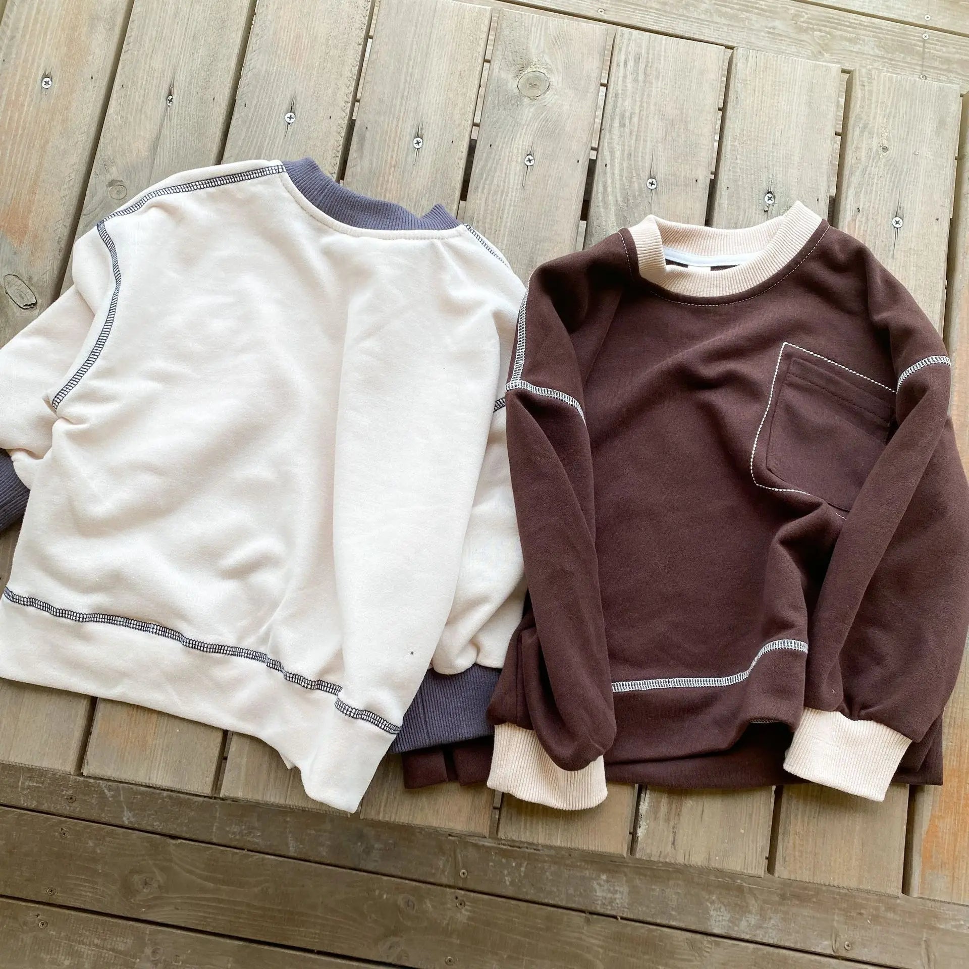 -キッズトップス ステッチアクセント長袖シンプルTシャツ 2カラー - mamahalo shop - 長袖Tシャツ -  べビー服 - 子供服 - 男の子 - 女の子