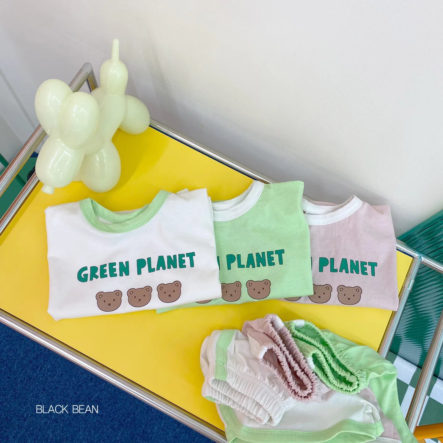 -ベビーセットアップ 2点セット 半袖Tシャツ+ショートパンツ ベアくまプリント 3カラー【mh0005602】 - mamahalo shop - 半袖セットアップ -  べビー服 - 子供服 - 男の子 - 女の子