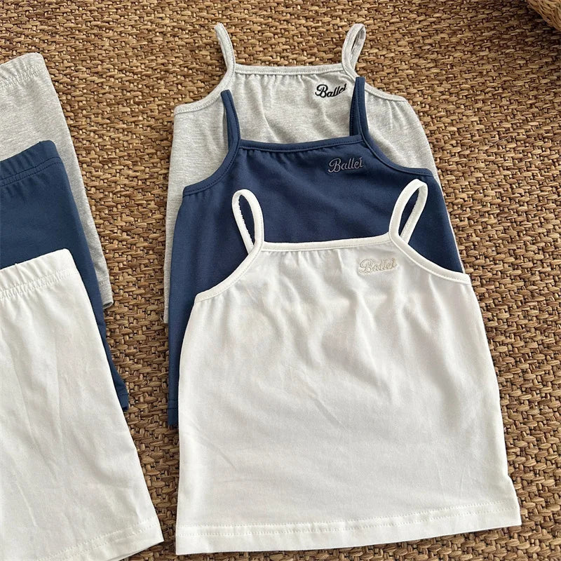 -キッズセットアップ 2点セット キャミソール+ショートレギンスパンツ レターロゴワンポイント 3カラー【mh0005306】 - mamahalo shop - ノースリーブセットアップ -  べビー服 - 子供服 - 男の子 - 女の子