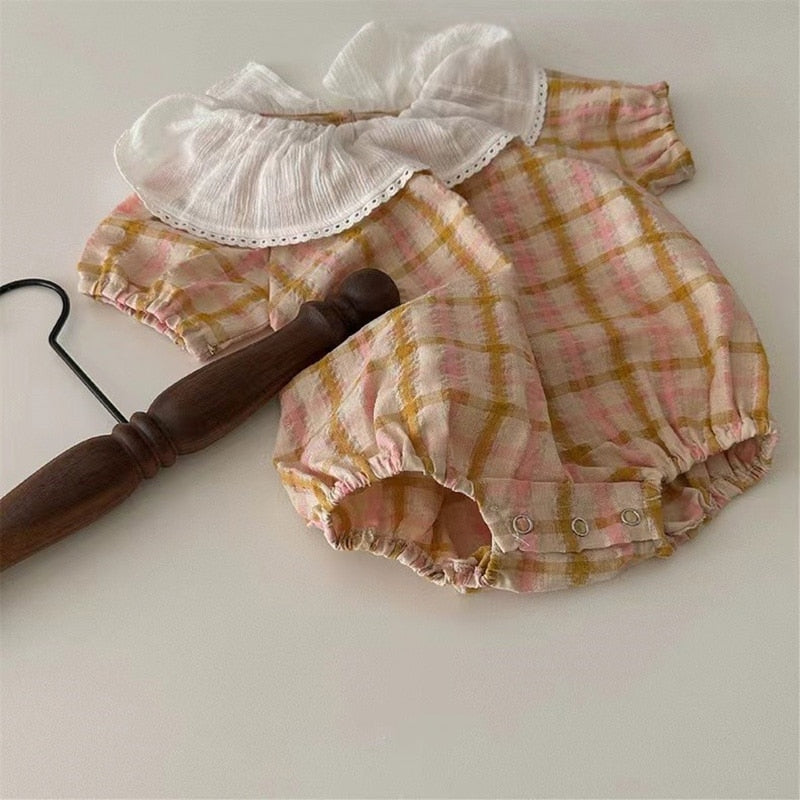 -ベビー フラワー 小花柄 チェック フリルカラー 半袖 ロンパース ホワイト イエローピンク ガールズ【mh0002041】 - mamahalo shop - 半袖ロンパース -  べビー服 - 子供服 - 男の子 - 女の子