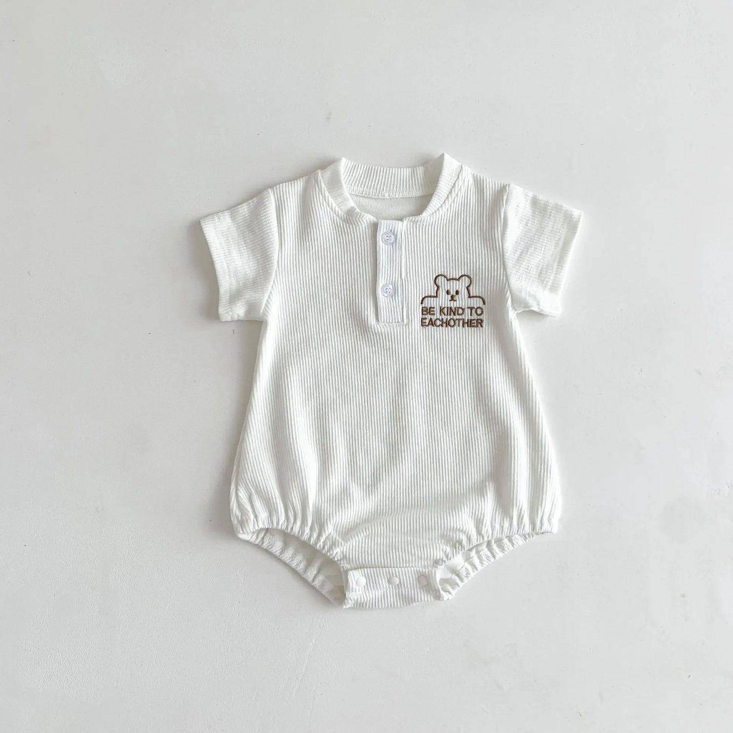 -ベビーロンパース 半袖ボディスーツ ベアくまワンポイント 2カラー【mh0004600】 - mamahalo shop - 半袖ロンパース -  べビー服 - 子供服 - 男の子 - 女の子